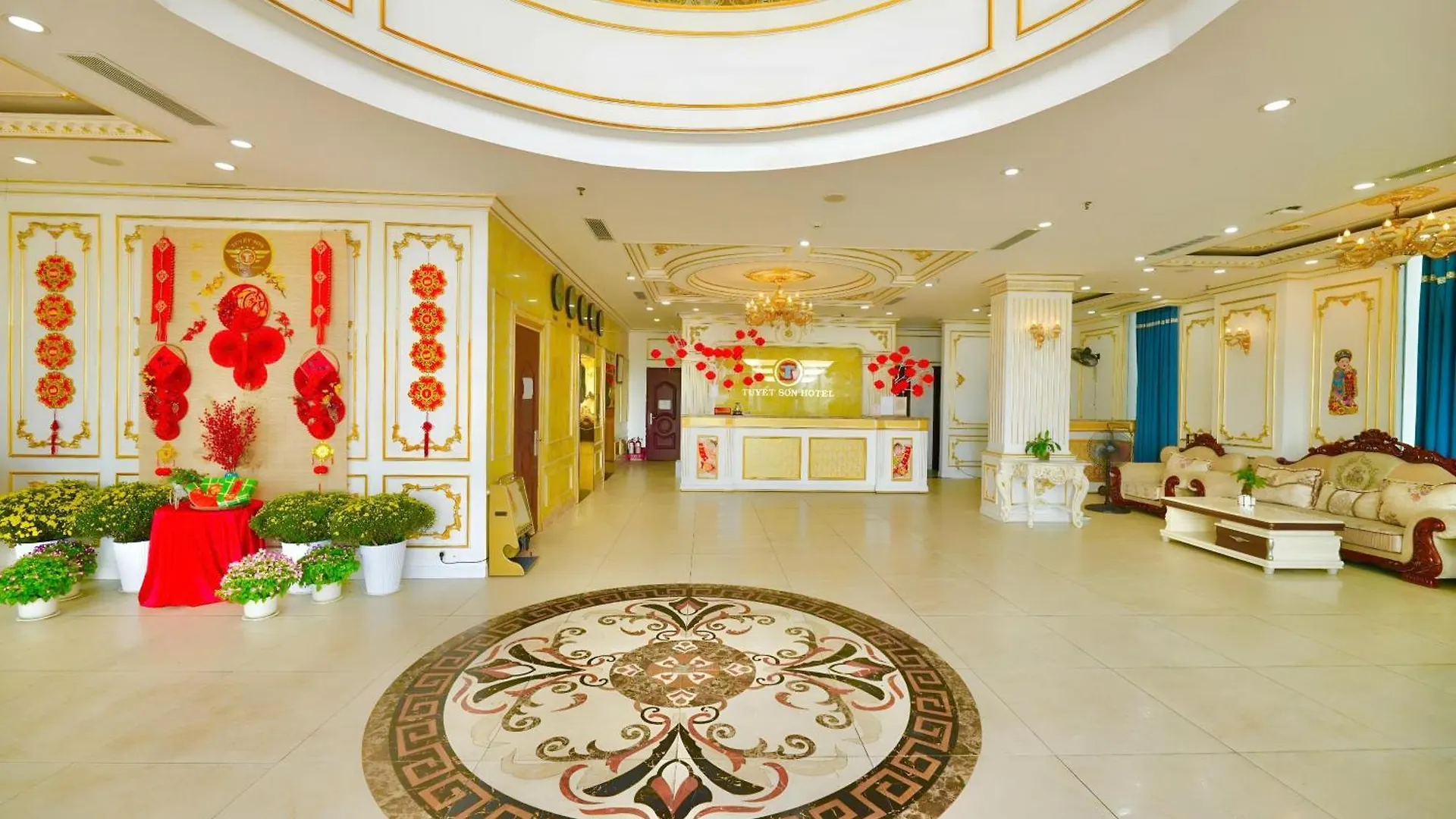 Tuyet Son Hotel Дананг