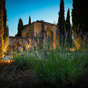 https://chateau-saint-pierre-de-mejans.fr-provencehotel.com